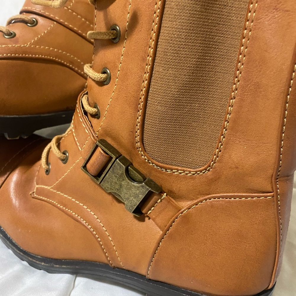 Baxboo Boot In Caramel Color Size 71/2 Runs A Lit… - image 8